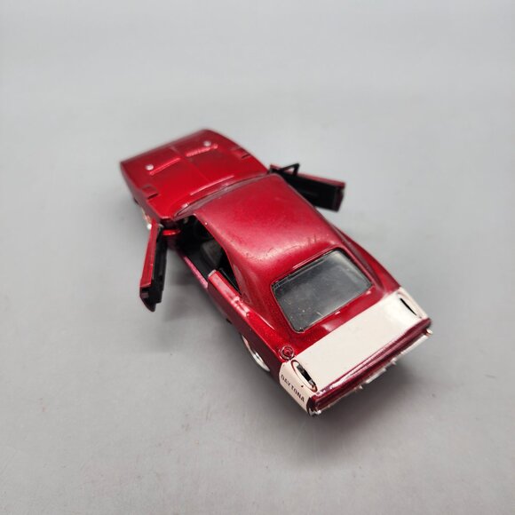 Jada 1969 Dodge Charger Daytona Red 1:24 Diecast Model Car Fast & Furious - Picture 4 of 10